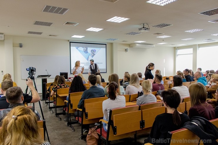 Biznesa augstskolā «Turība» notiek Leldes Lietavietes un Aivja Ceriņa vieslekcija 220905