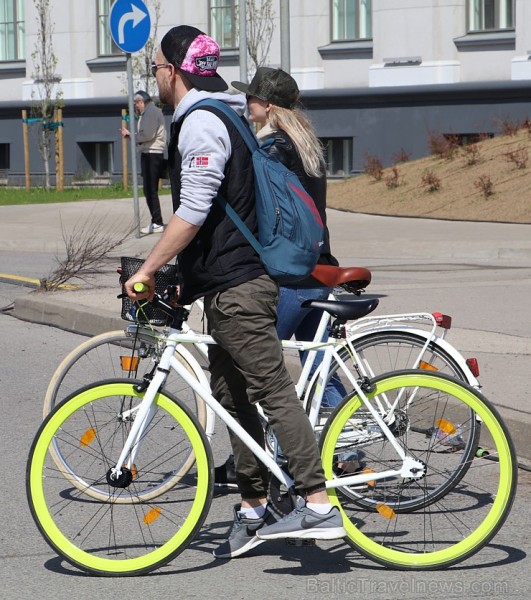 4. maija svētki VEF pilsētā izklaidē rīdziniekus un pilsētas viesus. Atbalsta Elkor Plaza 222002