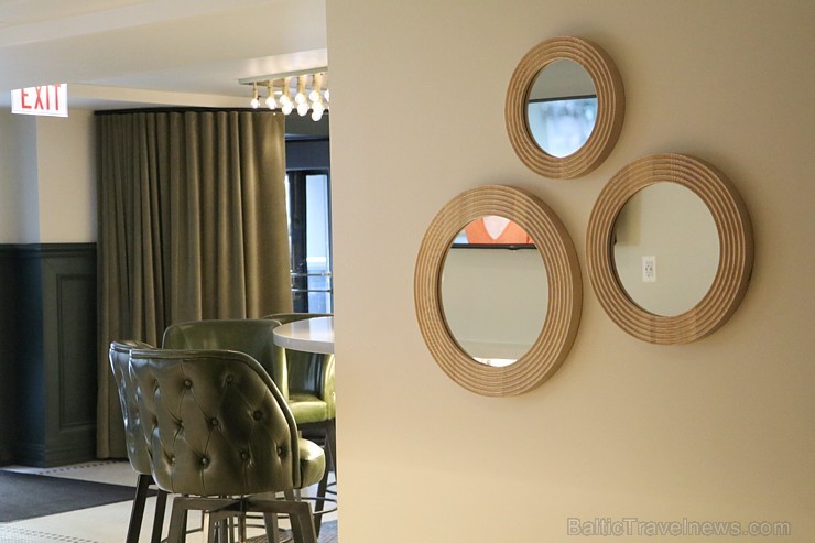 Travelnews.lv iepazīst divas Čikāgas viesnīcas - «Marriott Marquis Chicago» un «Kimpton Hotel Monaco Chicago».
Atbalsta: Finnair Travelnews.lv iepazīst divas Čikāgas viesnīcas - «Marriott Marquis Chicago» un «Kimpton Hotel Monaco Chicago».
Atbalsta: Finnair 222720