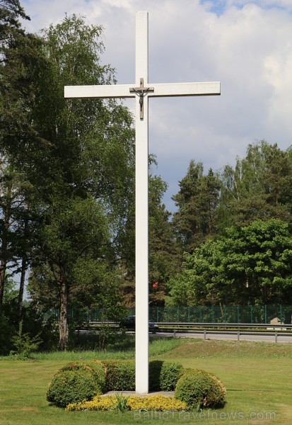 Ikšķilē svinīgi iesvēta Ikšķiles sv.Meinarda Romas katoļu baznīcas zvanu 223341