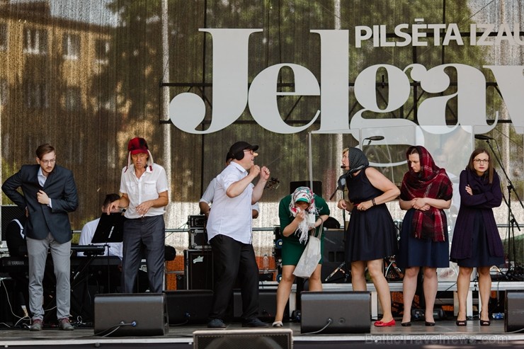753. dzimšanas dienā Jelgavas iedzīvotāji un viesi varēja baudīt plašu izklaides un kultūras programu 753. dzimšanas dienā Jelgavas iedzīvotāji un viesi varēja baudīt plašu izklaides un kultūras programu 224014