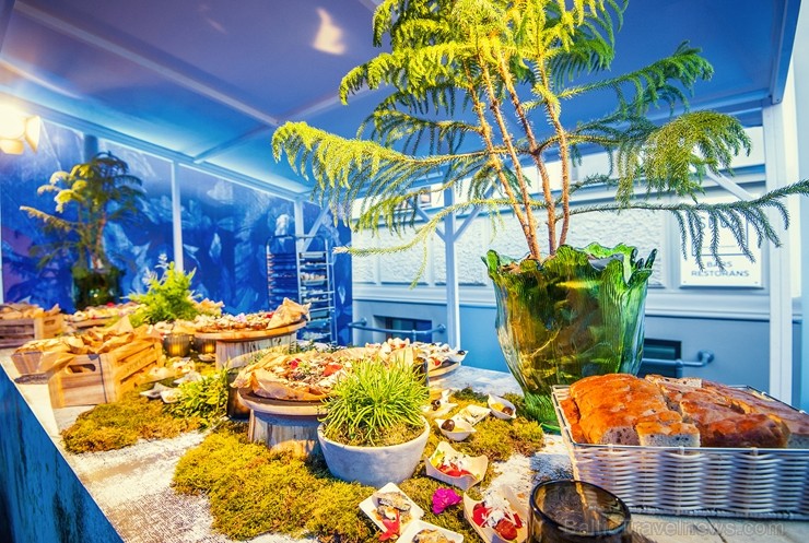 Travelnews.lv piedāvā dažus fotomirkļus no grandiozās Rīgas 5 zvaigžņu viesnīcas «Grand Poet by Semarah Hotels» atklāšanas. Foto: Grand Poet Hotel 224503