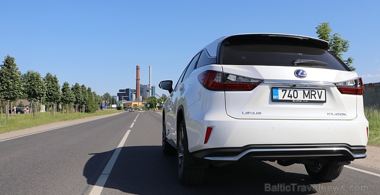 Travelnews.lv ar jauno 7-vietīgo «Lexus RX 450hL» apceļo Jelgavu, Jūrmalu, Talsus un Rīgu 224717