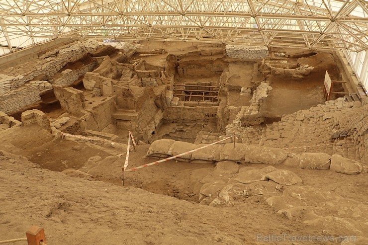 Travelnews.lv apmeklē 9000 gadu vecu cilvēku apmetni Catalhöyük Turcijā. Sadarbībā ar Turkish Airlines Travelnews.lv apmeklē 9000 gadu vecu cilvēku apmetni Catalhöyük Turcijā. Sadarbībā ar Turkish Airlines 224814