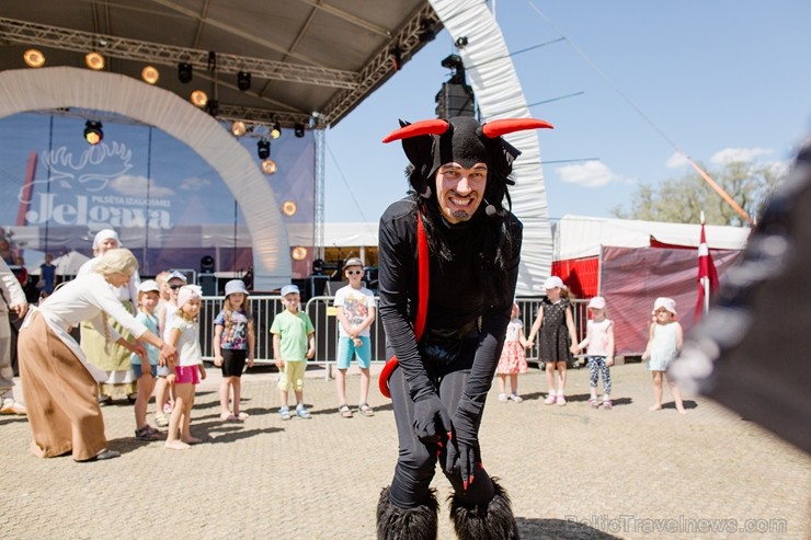 Jelgavā  aizvadīts jau 12. Starptautiskais smilšu skulptūru festivāls 225147