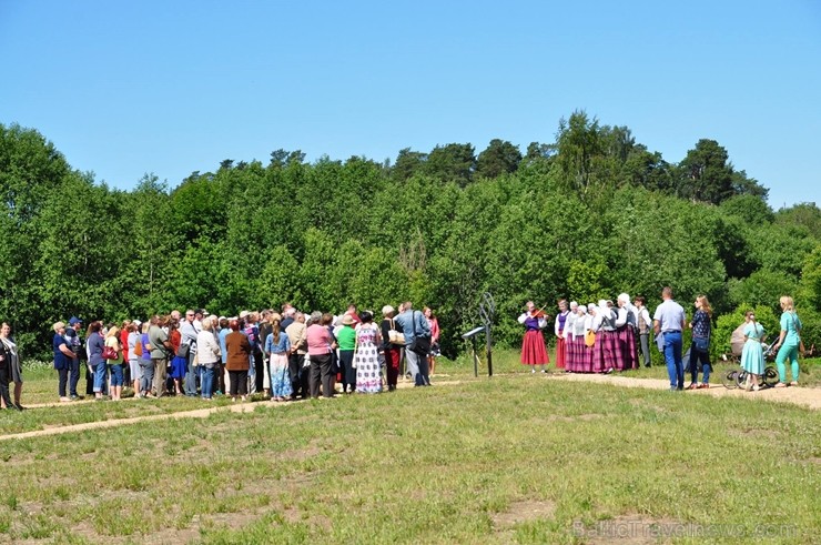 Ludzā  svinīgi atklāj jaunizveidoto Gaismas dārzu 225516