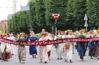 Dziesmu un deju svētku atklāšanas gājiens pulcē Rīgā visus Latvijas novadus (201-300)
