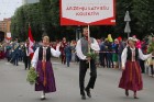 Dziesmu un deju svētku atklāšanas gājiens pulcē Rīgā visus Latvijas novadus (701-800)