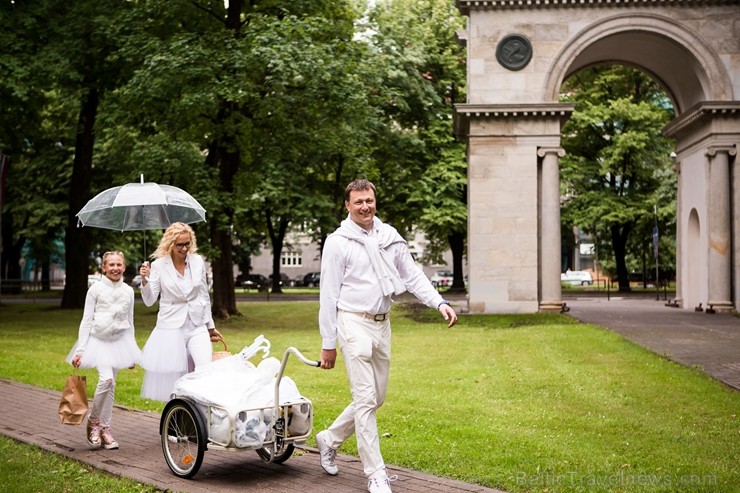 Jau ceturto gadu Rīgā notiek baltais pop-up pikniks «L’elegante Pop-Up Picnic» 227882