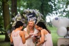 Jau ceturto gadu Rīgā notiek baltais pop-up pikniks «L’elegante Pop-Up Picnic» 106