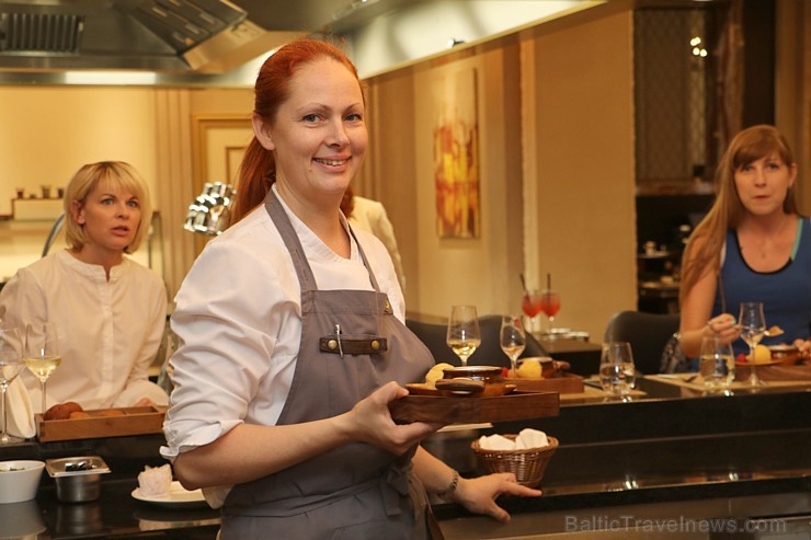 Šefpavāre Svetlana Riškova pēc pasūtījuma rīko gastronomisko piedzīvojumu «Šefpavāra galds Kempinski gaumē» 228835