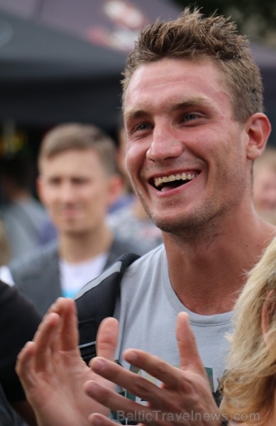 Otrais «Rīgas Burgeru Festivāls 2018» 4.08.2018 noskaidroja ātrāko ēdāju un labāko burgeru 230243