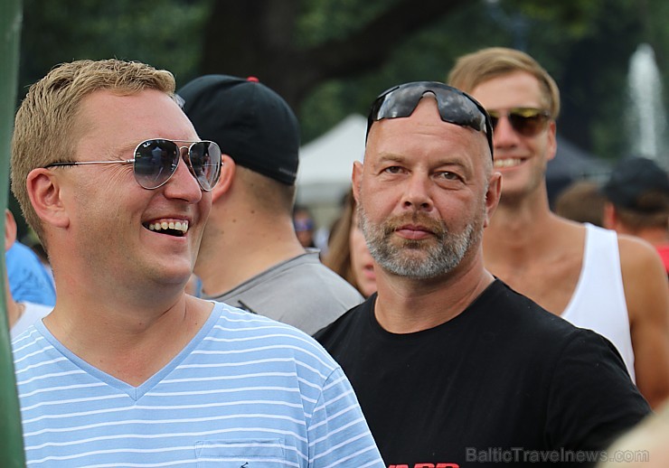 Otrais «Rīgas Burgeru Festivāls 2018» 4.08.2018 noskaidroja ātrāko ēdāju un labāko burgeru 230249