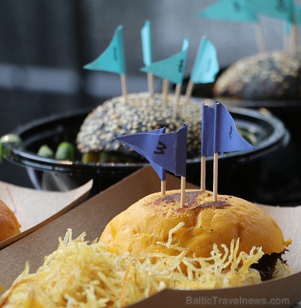 Otrais «Rīgas Burgeru Festivāls 2018» 4.08.2018 noskaidroja ātrāko ēdāju un labāko burgeru 230267