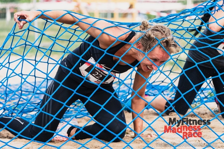 Lucavsalā aizvadīts pirmais MyFitness Madness Race škēršļu skrējiens 230814