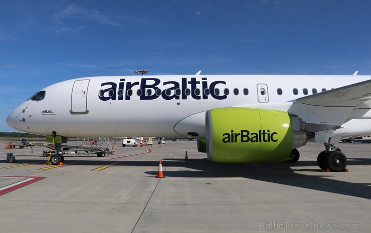 Travelnews.lv iepazīst «airBaltic» jauno lidmašīnu «Airbus A220-300». Atbalsta: Starptautiskā lidosta «Rīga» Travelnews.lv iepazīst «airBaltic» jauno lidmašīnu «Airbus A220-300». Atbalsta: Starptautiskā lidosta «Rīga» 231020