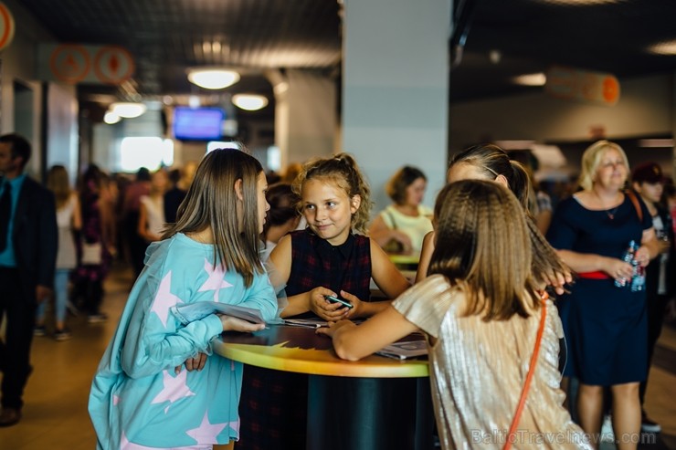 Ar 6000 skolēnu līdzdalību atklāta iniciatīva «Latvijas skolas soma» 233402