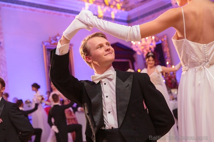 Rīgā aizvada «Latvijas simtgades balli» 233505