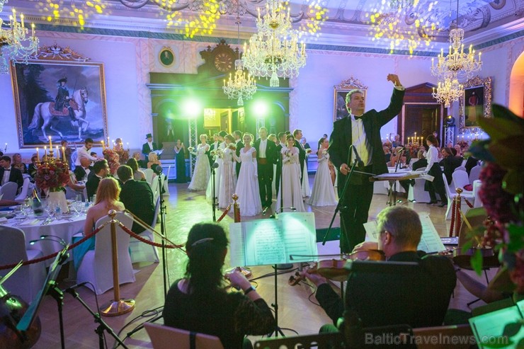 Rīgā aizvada «Latvijas simtgades balli» 233507