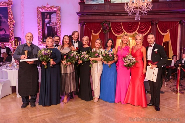 Rīgā aizvada «Latvijas simtgades balli» 233511