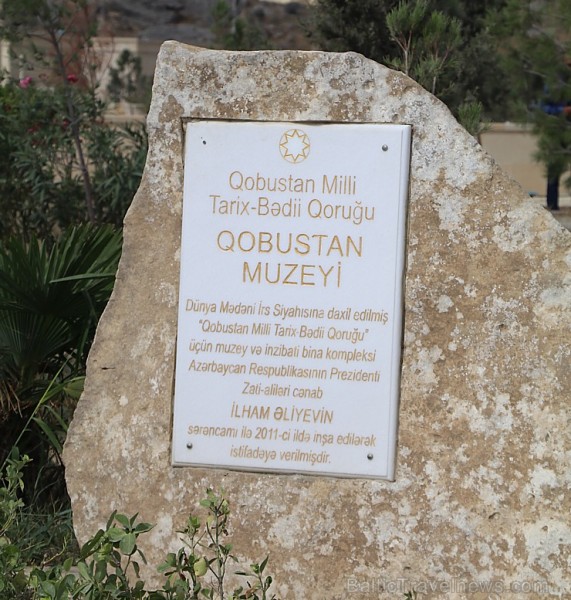 Travelnews.lv iepazīst Gobustanas valsts mākslas un vēstures rezervātu Azerbaidžānā. Sadarbībā ar Latvijas vēstniecību Azerbaidžānā un tūrisma firmu « Travelnews.lv iepazīst Gobustanas valsts mākslas un vēstures rezervātu Azerbaidžānā. Sadarbībā ar Latvijas vēstniecību Azerbaidžānā un tūrisma firmu « 235357