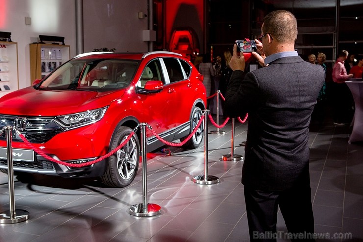 «WESS Select Honda» nodrošinās automobiļu tirdzniecības un pēc-pārdošanas servisa pakalpojumus, kā arī piedāvās plašu klāstu Honda Power tehnikas pied «WESS Select Honda» nodrošinās automobiļu tirdzniecības un pēc-pārdošanas servisa pakalpojumus, kā arī piedāvās plašu klāstu Honda Power tehnikas pied 238005