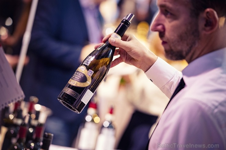 Festivāls Riga Wine & Champagne pulcēja pasaules vadošos vīna ekspertus, lai gardēžiem un vīnmīļiem no visas Baltijas piedāvātu izglītojošas degustāci Festivāls Riga Wine & Champagne pulcēja pasaules vadošos vīna ekspertus, lai gardēžiem un vīnmīļiem no visas Baltijas piedāvātu izglītojošas degustāci 239258