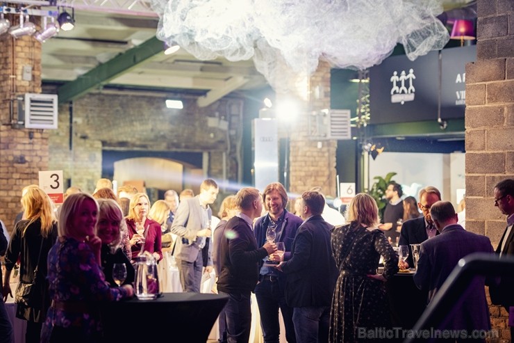 Festivāls Riga Wine & Champagne pulcēja pasaules vadošos vīna ekspertus, lai gardēžiem un vīnmīļiem no visas Baltijas piedāvātu izglītojošas degustāci Festivāls Riga Wine & Champagne pulcēja pasaules vadošos vīna ekspertus, lai gardēžiem un vīnmīļiem no visas Baltijas piedāvātu izglītojošas degustāci 239265