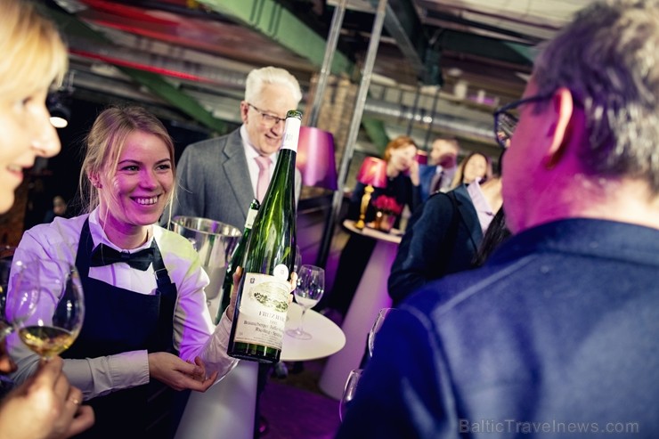 Festivāls Riga Wine & Champagne pulcēja pasaules vadošos vīna ekspertus, lai gardēžiem un vīnmīļiem no visas Baltijas piedāvātu izglītojošas degustāci Festivāls Riga Wine & Champagne pulcēja pasaules vadošos vīna ekspertus, lai gardēžiem un vīnmīļiem no visas Baltijas piedāvātu izglītojošas degustāci 239282