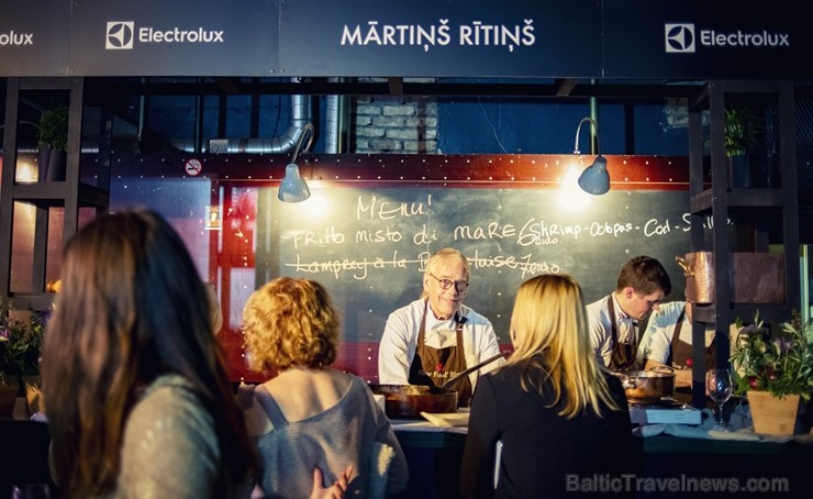 Festivāls Riga Wine & Champagne pulcēja pasaules vadošos vīna ekspertus, lai gardēžiem un vīnmīļiem no visas Baltijas piedāvātu izglītojošas degustāci Festivāls Riga Wine & Champagne pulcēja pasaules vadošos vīna ekspertus, lai gardēžiem un vīnmīļiem no visas Baltijas piedāvātu izglītojošas degustāci 239290