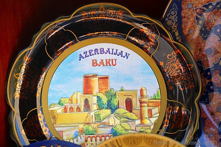 Travelnews.lv iepazīst Baku suvenīru piedāvājumu. Sadarbībā ar Latvijas vēstniecību Azerbaidžānā un tūrisma firmu «RANTUR Travel Agency» Travelnews.lv iepazīst Baku suvenīru piedāvājumu. Sadarbībā ar Latvijas vēstniecību Azerbaidžānā un tūrisma firmu «RANTUR Travel Agency» 239301