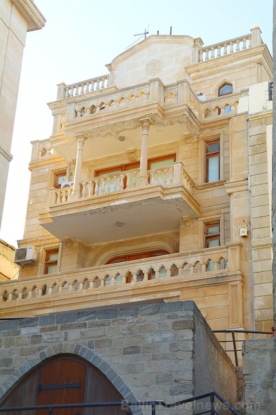 Travelnews.lv iepazīst Azerbaidžānas galvaspilsētu Baku izcila gida pavadījumā. Sadarbībā ar Latvijas vēstniecību Azerbaidžānā un tūrisma firmu «RANTU Travelnews.lv iepazīst Azerbaidžānas galvaspilsētu Baku izcila gida pavadījumā. Sadarbībā ar Latvijas vēstniecību Azerbaidžānā un tūrisma firmu «RANTU 239952
