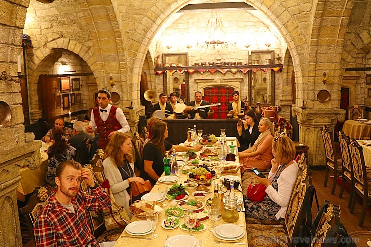 Travelnews.lv apmeklē Baku muzeja stila restorānu «Shirvanshah Museum Restaurant». Sadarbībā ar Latvijas vēstniecību Azerbaidžānā un tūrisma firmu «RA Travelnews.lv apmeklē Baku muzeja stila restorānu «Shirvanshah Museum Restaurant». Sadarbībā ar Latvijas vēstniecību Azerbaidžānā un tūrisma firmu «RA 240583