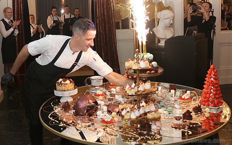 Vecrīgas viesnīcā «Grand Palace Hotel» 11.12.2018 pulcējas lidsabiedrības «Ukraine International Airlines» partneri 241164