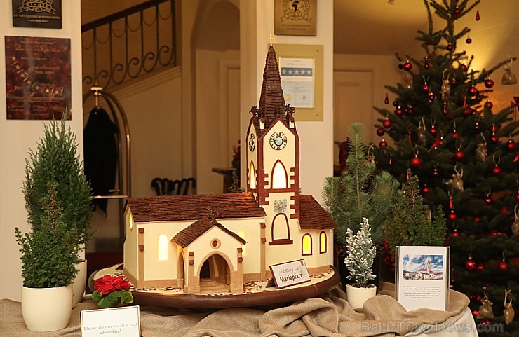 Vecrīgas viesnīcā «Grand Palace Hotel» 11.12.2018 pulcējas lidsabiedrības «Ukraine International Airlines» partneri 241192