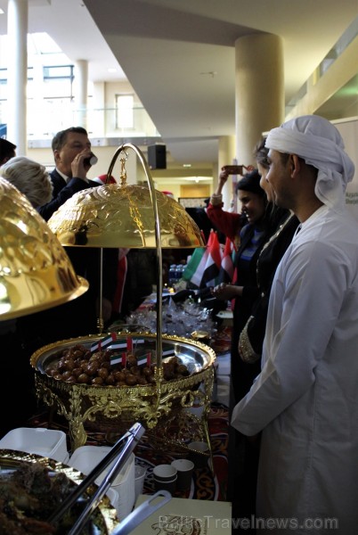 Jau 22. reizi Rīgā norisinājies tradicionālais ārzemju vēstniecību labdarības Ziemassvētku tirgus, kurā piedalījušās vairāk kā 30 ārvalstu vēstniecība Jau 22. reizi Rīgā norisinājies tradicionālais ārzemju vēstniecību labdarības Ziemassvētku tirgus, kurā piedalījušās vairāk kā 30 ārvalstu vēstniecība 241530