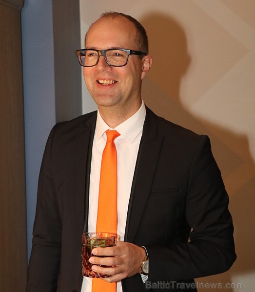 Starptautiskā auto noma «Sixt Latvija» sadarbības partneriem rīko āfrikāņu Ziemassvētku brokastis Starptautiskā auto noma «Sixt Latvija» sadarbības partneriem rīko āfrikāņu Ziemassvētku brokastis 241771