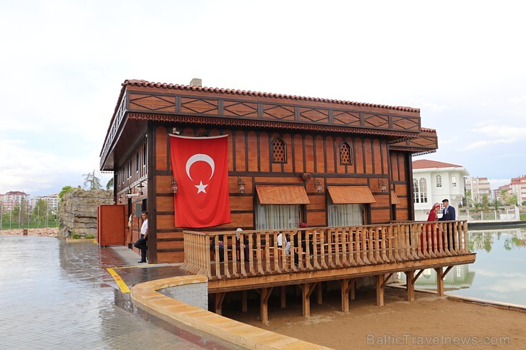 Travelnews.lv iepazīst Konjas pilsētas populārākās vietas ārpus centra. Sadarbībā ar Turkish Airlines Travelnews.lv iepazīst Konjas pilsētas populārākās vietas ārpus centra. Sadarbībā ar Turkish Airlines 242357