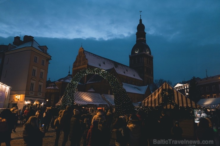 Ar krāšņiem koncertiem, Ziemassvētku vecīti, ponija izjādēm, karuseli, aitu un trušu aploku, meistarklasēm un skaistām dāvanām aizvadīts skaists mēnes Ar krāšņiem koncertiem, Ziemassvētku vecīti, ponija izjādēm, karuseli, aitu un trušu aploku, meistarklasēm un skaistām dāvanām aizvadīts skaists mēnes 242452