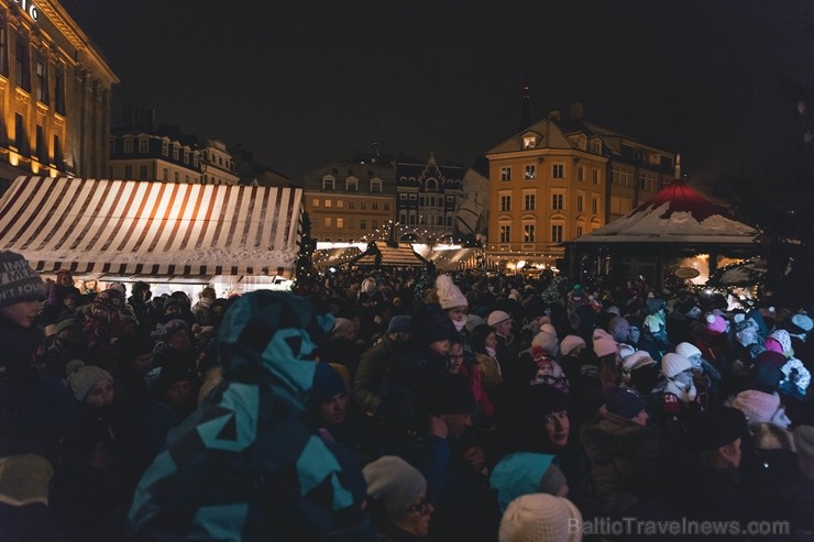 Ar krāšņiem koncertiem, Ziemassvētku vecīti, ponija izjādēm, karuseli, aitu un trušu aploku, meistarklasēm un skaistām dāvanām aizvadīts skaists mēnes Ar krāšņiem koncertiem, Ziemassvētku vecīti, ponija izjādēm, karuseli, aitu un trušu aploku, meistarklasēm un skaistām dāvanām aizvadīts skaists mēnes 242481