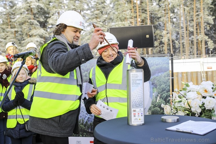 Mežaparka Lielās estrādes jaunās skatuves uzbūve notiks divās daļās - līdz 2020. gadam pirms XII Latvijas skolu jaunatnes dziesmu un deju svētkiem un Mežaparka Lielās estrādes jaunās skatuves uzbūve notiks divās daļās - līdz 2020. gadam pirms XII Latvijas skolu jaunatnes dziesmu un deju svētkiem un 243483