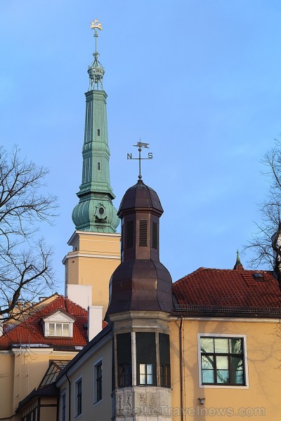 Rīgā atzīmē barikāžu aizstāvju atceres dienu 243603