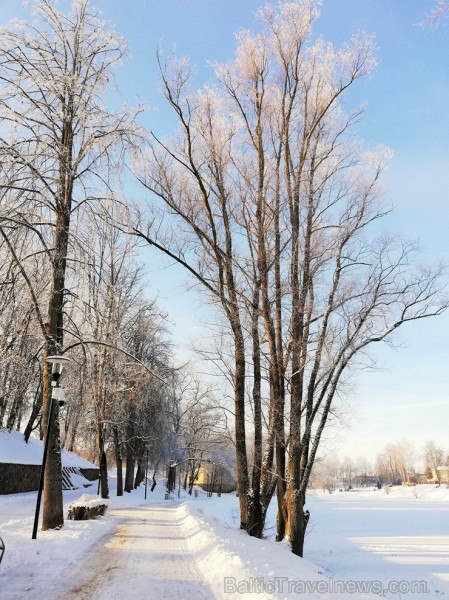 Valmiera mirdz un vilina ceļtājus visos gadalaikos, bet šobrīd tā jo īpaši vilina gan kultūras dzīves baudītājus, gan aktīvo ziemas prieku mīļotājus. 243867