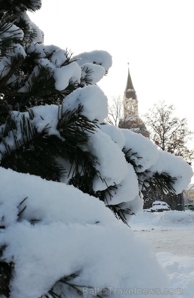 Valmiera mirdz un vilina ceļtājus visos gadalaikos, bet šobrīd tā jo īpaši vilina gan kultūras dzīves baudītājus, gan aktīvo ziemas prieku mīļotājus. 243878