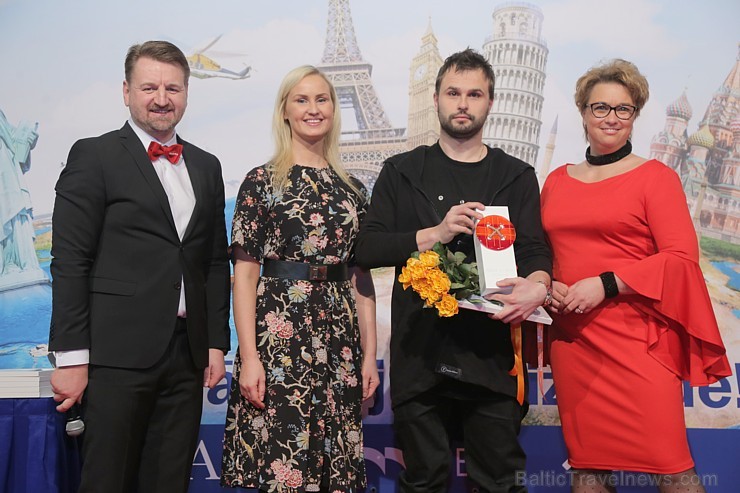 Sveicam «GADA CILVĒKS TŪRISMĀ 2018» laureātus tūrisma izstādē «Balttour 2019». Foto: Rojs Maizītis 246627