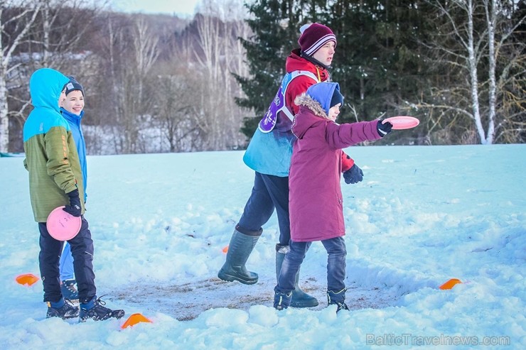 Latvijas Skolu ziemas Olimpiskais festivāls pulcēja 1262 skolēnus no 139 skolām. Latvijas skolu jauniešu cīnījās par godalgām 14 sporta veidos un liel 247905