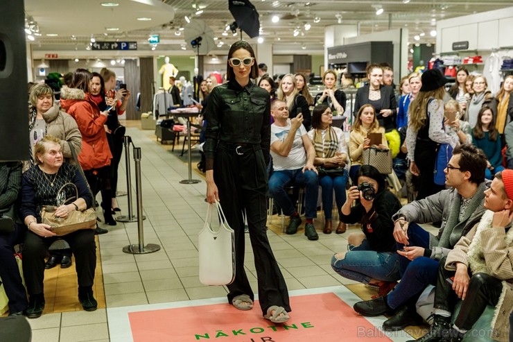 Universālveikals Stockmann rīkoja krāšņas pavasara sezonas atnākšanas svinības, pulcējot vienkopus spilgtas, sabiedrībā zināmas personības jaunās pava Universālveikals Stockmann rīkoja krāšņas pavasara sezonas atnākšanas svinības, pulcējot vienkopus spilgtas, sabiedrībā zināmas personības jaunās pava 248208