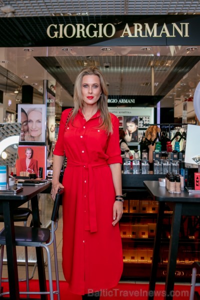 Universālveikalā Stockmann tika prezentēts jaunākais grima tendenču un dekoratīvās kosmētikas produktu jaunumu ceļvedis, kuru demonstrēja Latvijā popu 248899