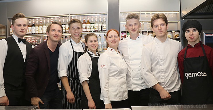 Travelnews.lv 5.04.2019 apmeklē igauņu šefpavāra Vladislava Djačuka garšīgo prezentāciju, ko organizē par godu «Bocuse d Or» Eiropas pusfinālam Tallin Travelnews.lv 5.04.2019 apmeklē igauņu šefpavāra Vladislava Djačuka garšīgo prezentāciju, ko organizē par godu «Bocuse d Or» Eiropas pusfinālam Tallin 250810