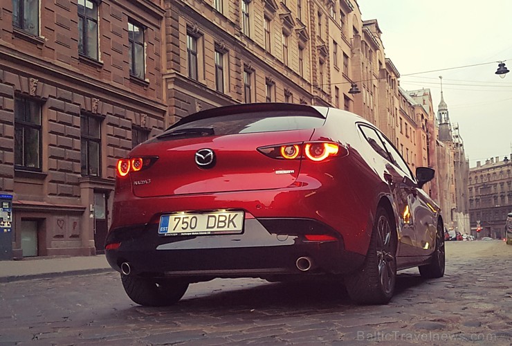Travelnews.lv apceļo Dobeli, Īli un Rīgu ar jauno «Mazda3» 251209